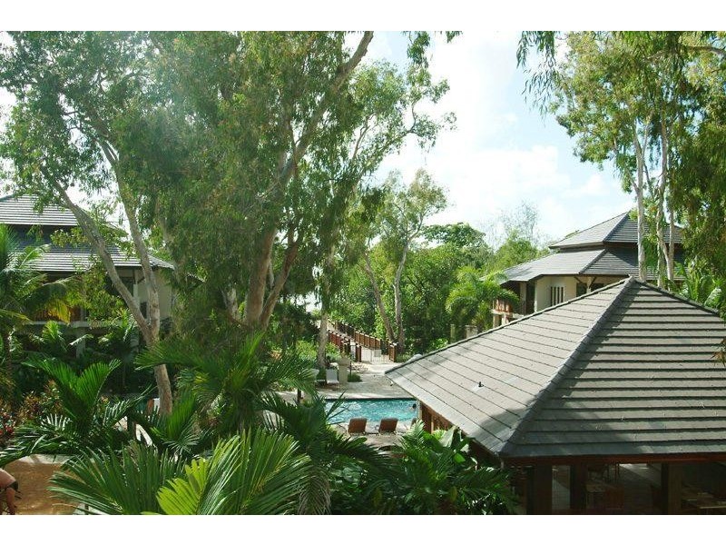 APT. 230/231  / 5 Triton Street, Palm Cove QLD 4879