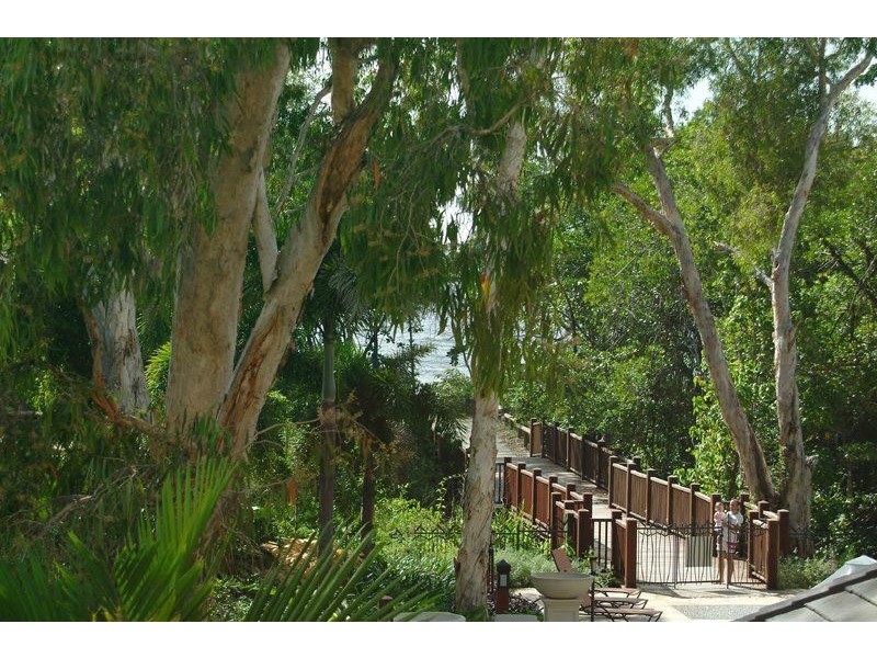 APT. 230/231  / 5 Triton Street, Palm Cove QLD 4879