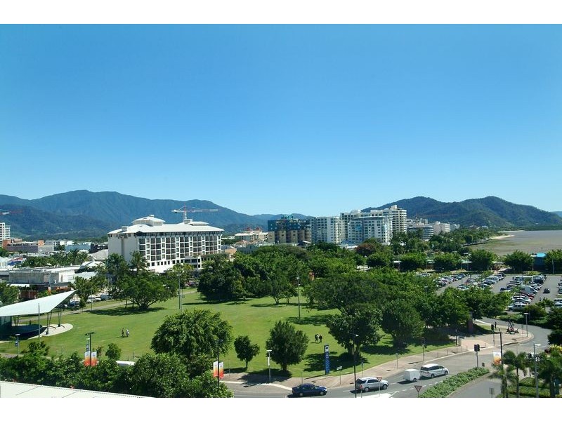 Level 7 APT 47 / MARLIN PARADE, Cairns QLD 4870