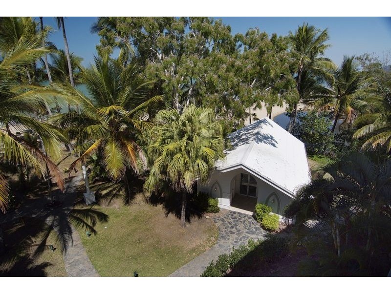 35/1  VEIVERS ROAD, Palm Cove QLD 4879