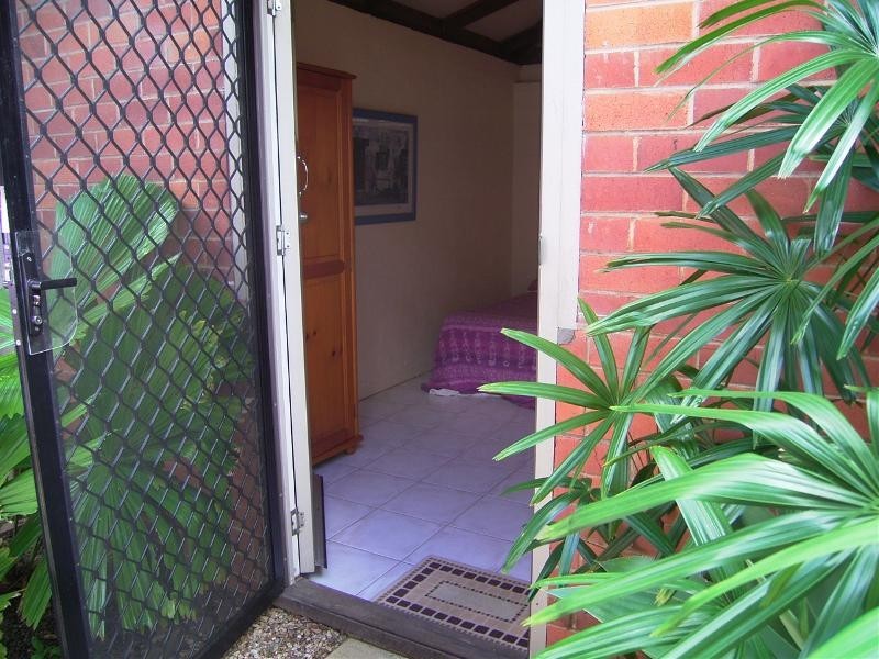 2/  155 Martyn, Parramatta Park QLD 4870