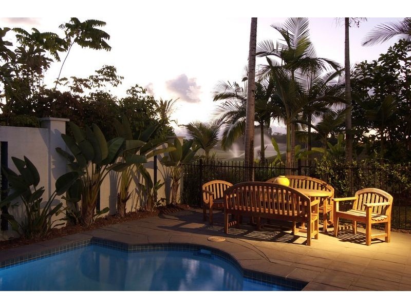 61  Mitre St, Port Douglas QLD 4877