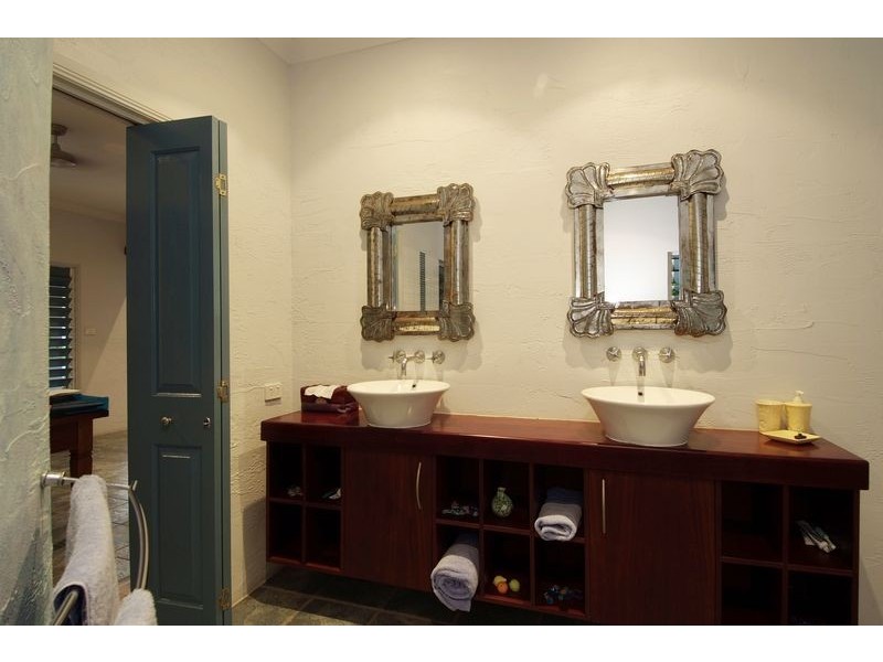 61  Mitre St, Port Douglas QLD 4877