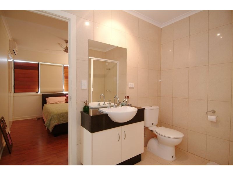 2/15 Amphora Street, Palm Cove QLD 4879