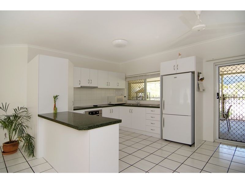 12 Vianen Close, Bentley Park QLD 4869