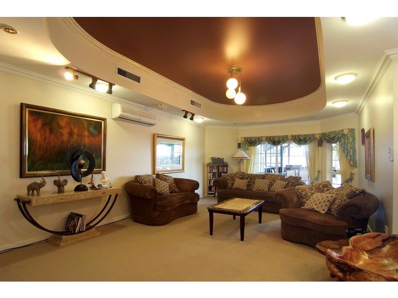58  Koppen Terrace, Mooroobool QLD 4870