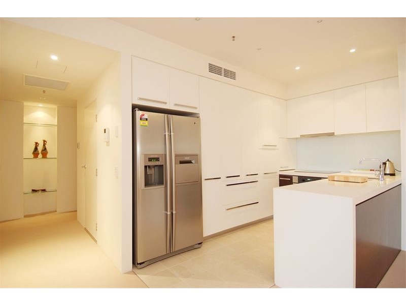 10A  Marlin Parade, Cairns QLD 4870