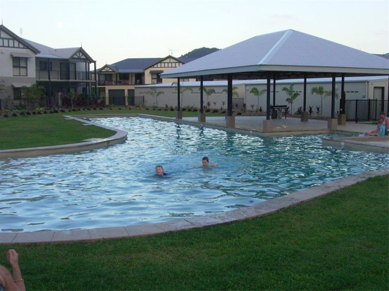 APT. 19  / 1-2 Fairweather Road, Redlynch QLD 4870