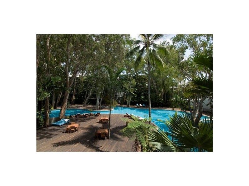 4207 WILLIAMS ESPLANADE, Palm Cove QLD 4879