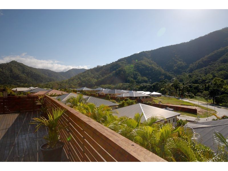 11  ELLIE BANNING CLOSE, Redlynch QLD 4870