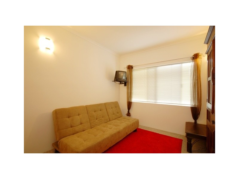 6 / 40 Old Smithfield Road, Freshwater QLD 4870