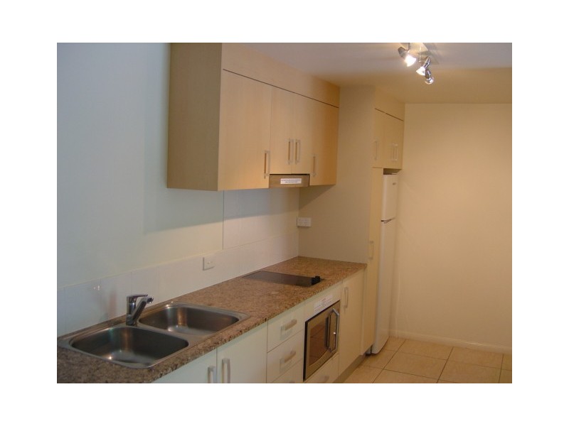 APT. 19 /   3 – 5 Davidson Street, Port Douglas QLD 4877