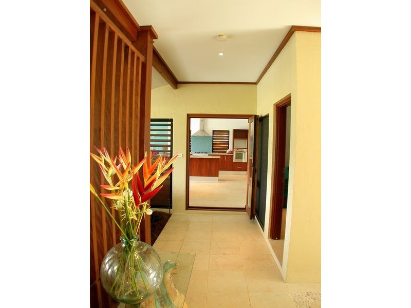 63  Mitre St, Port Douglas QLD 4877