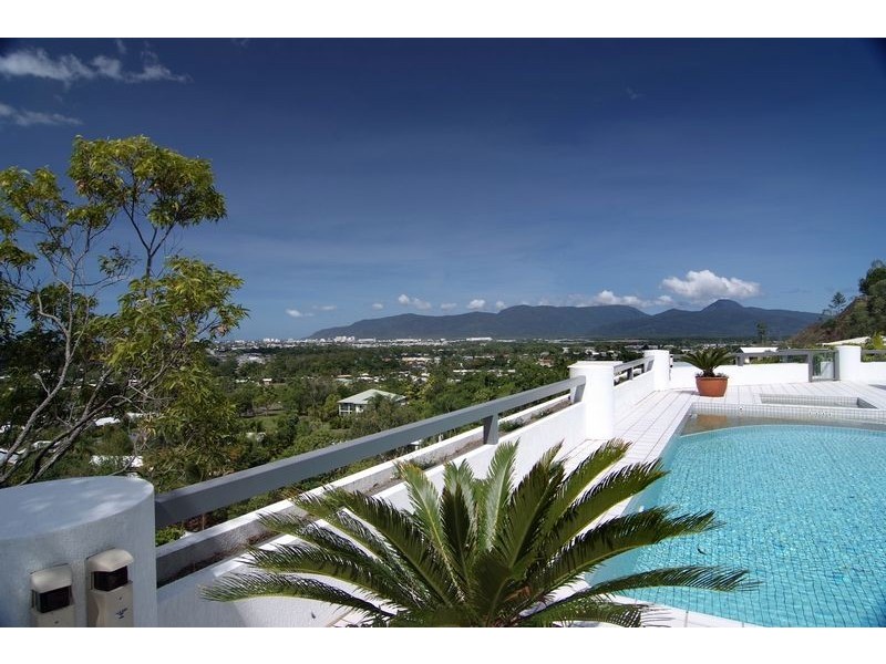 5  Grandview Cresent, Earlville QLD 4870