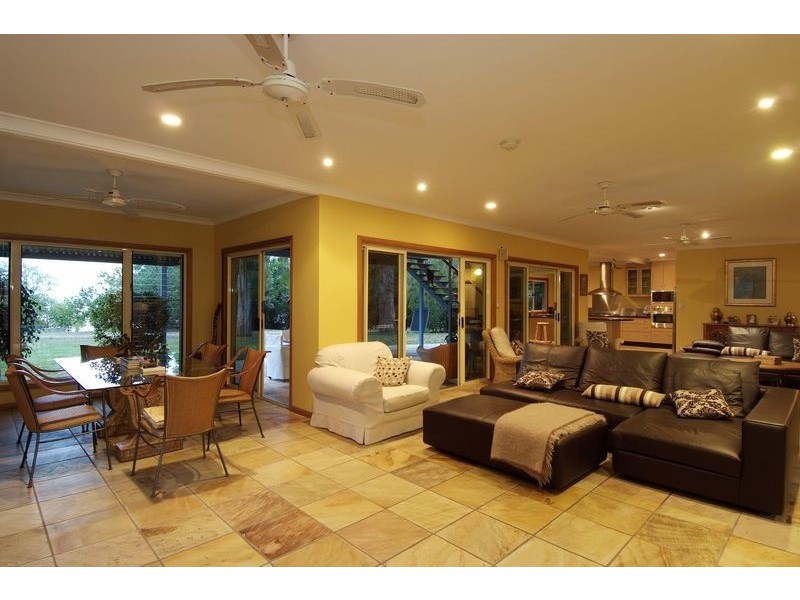 1  MAGNOLIA STREET, Holloways Beach QLD 4878