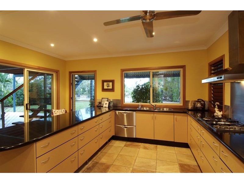 1  MAGNOLIA STREET, Holloways Beach QLD 4878