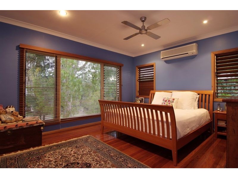 1  MAGNOLIA STREET, Holloways Beach QLD 4878