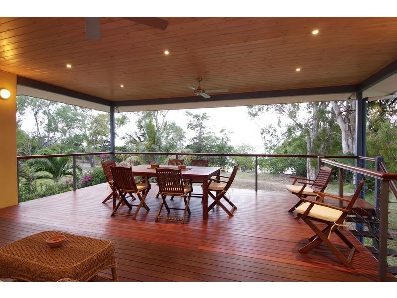 1  MAGNOLIA STREET, Holloways Beach QLD 4878