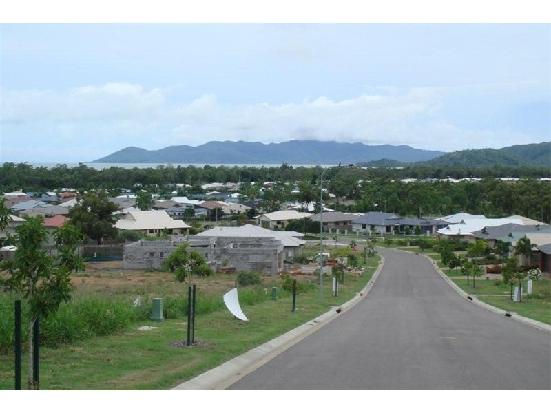 10  Baxendell Place, Bushland Beach QLD 4818