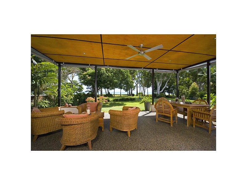 18  Evans Road, Cairns QLD 4870