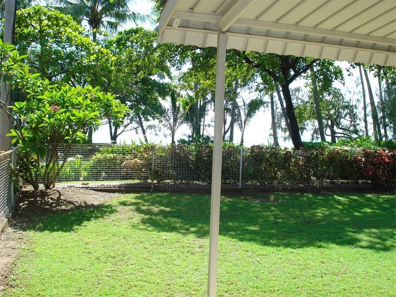 71  Williams Esplanade, Palm Cove QLD 4879