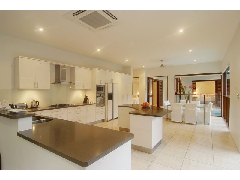 20  Barrier Street, Port Douglas QLD 4877