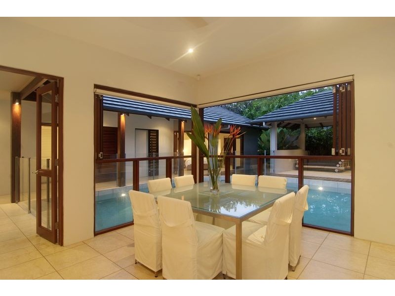 20  Barrier Street, Port Douglas QLD 4877