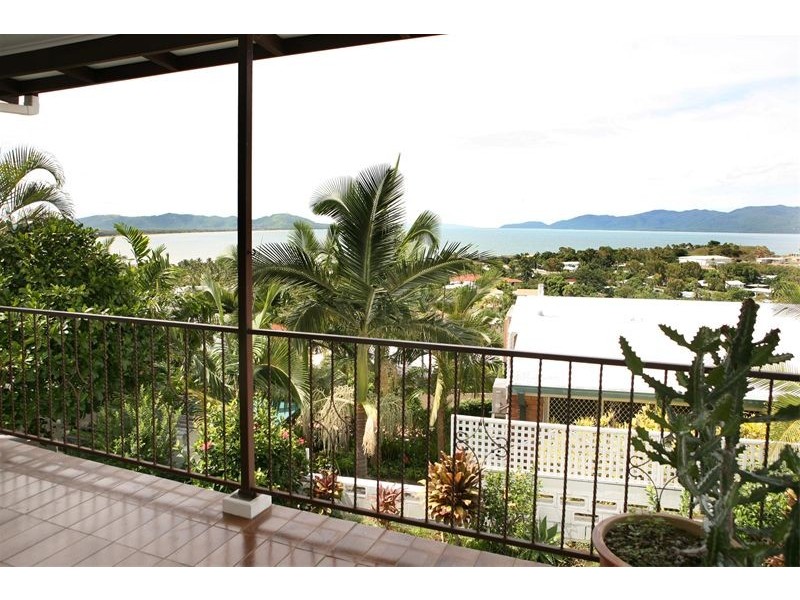 6  Orana Court, Castle Hill QLD 4810