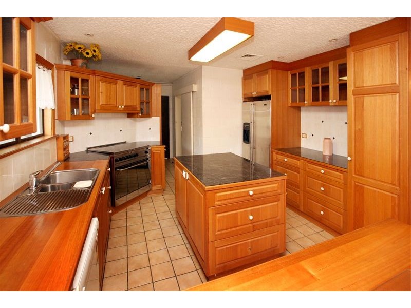 6  Orana Court, Castle Hill QLD 4810