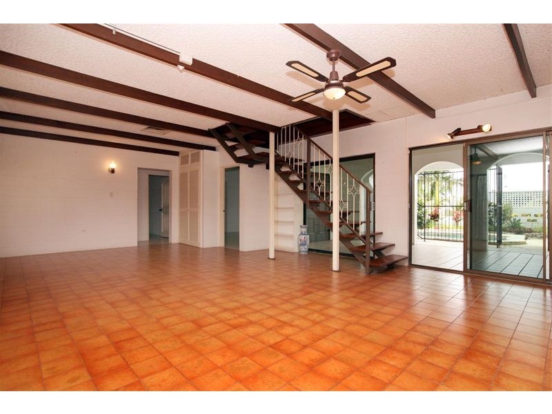 6  Orana Court, Castle Hill QLD 4810