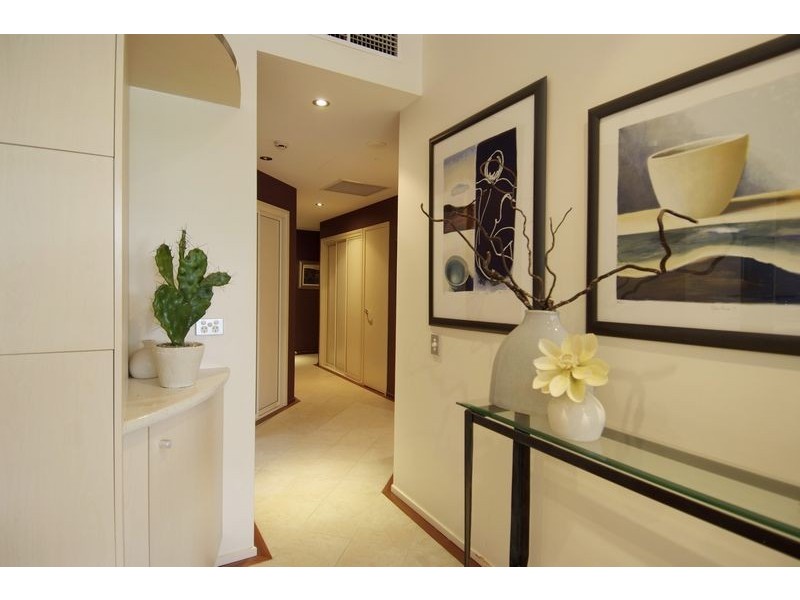 APT. 2 /    26 – 30 Macrossan Street, Port Douglas QLD 4877