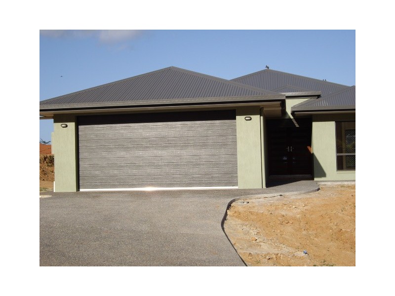 4  Buckinghamia Street, Redlynch QLD 4870