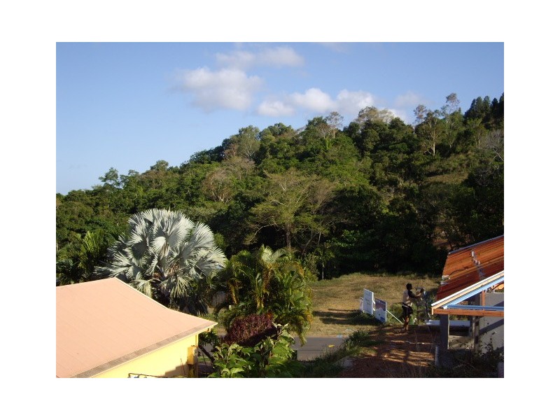 4  Buckinghamia Street, Redlynch QLD 4870