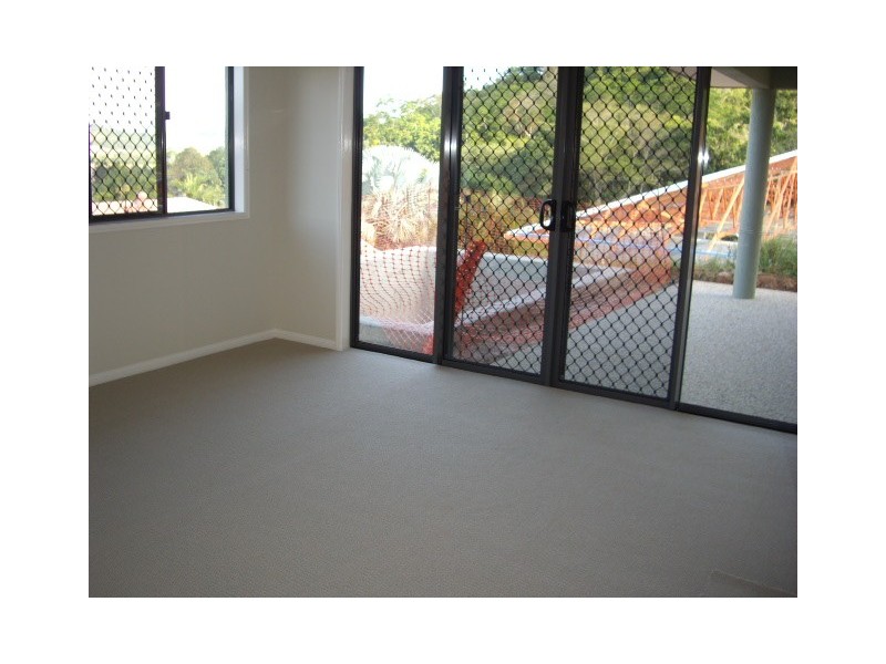 4  Buckinghamia Street, Redlynch QLD 4870