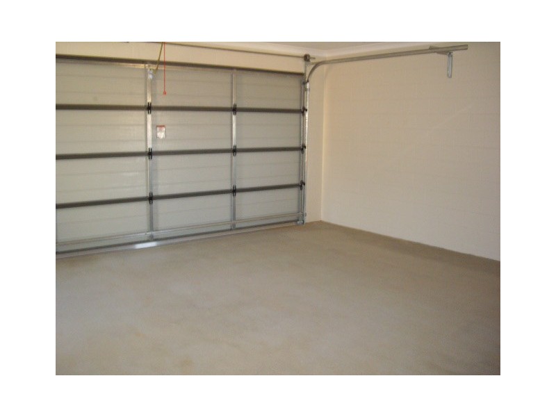 4  Buckinghamia Street, Redlynch QLD 4870