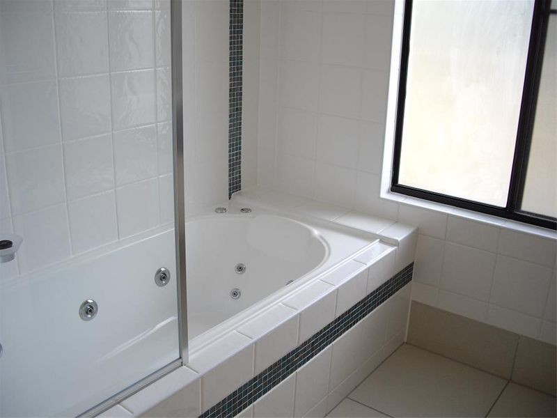 90 HARBOUR DRIVE, Trinity Park QLD 4879