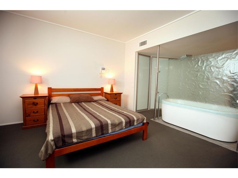 APT 205/  72 – 74 The Strand, Townsville QLD 4810