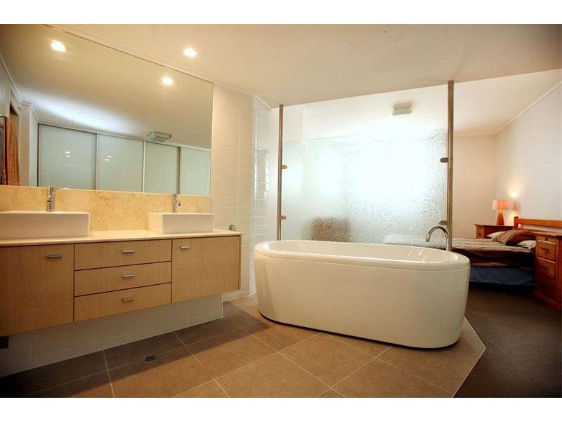 APT 205/  72 – 74 The Strand, Townsville QLD 4810