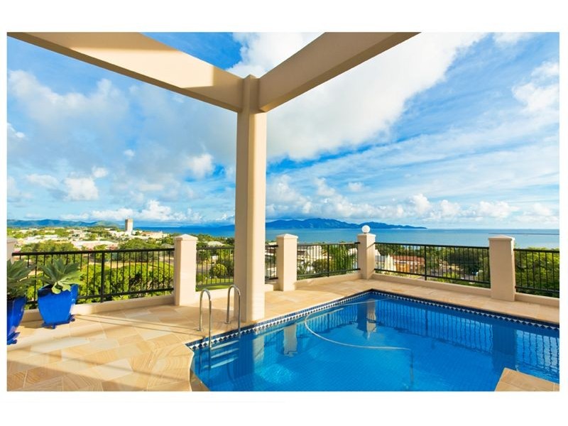 11  CLEVELAND TERRACE, Townsville QLD 4810