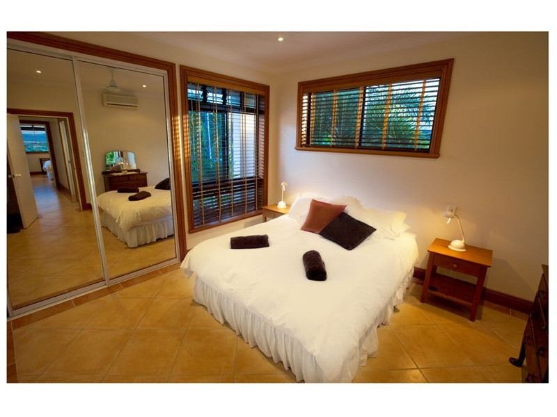 11  CLEVELAND TERRACE, Townsville QLD 4810