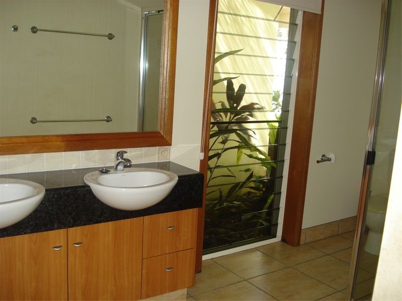 6  Grandview Crescent, Earlville QLD 4870