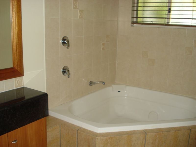 6  Grandview Crescent, Earlville QLD 4870