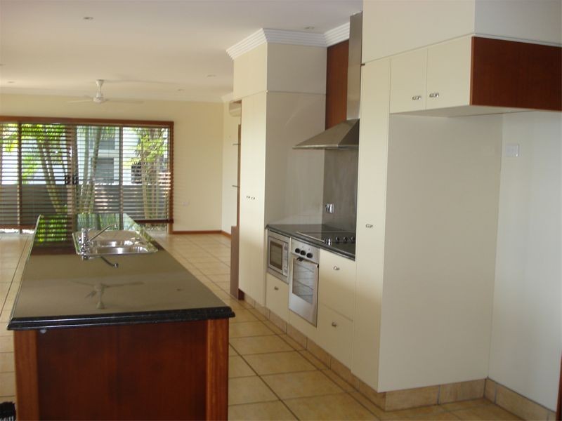 6  Grandview Crescent, Earlville QLD 4870