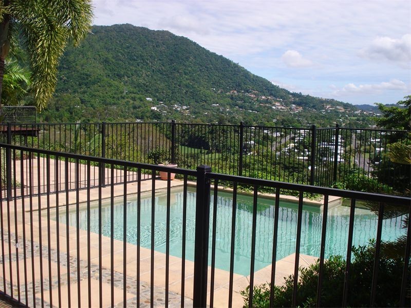 6  Grandview Crescent, Earlville QLD 4870