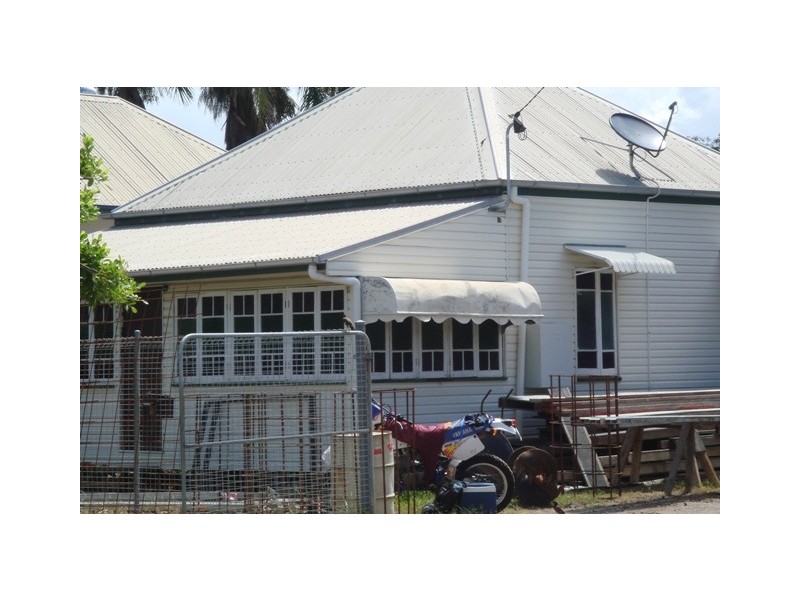 20  Perkins Street, South Townsville QLD 4810