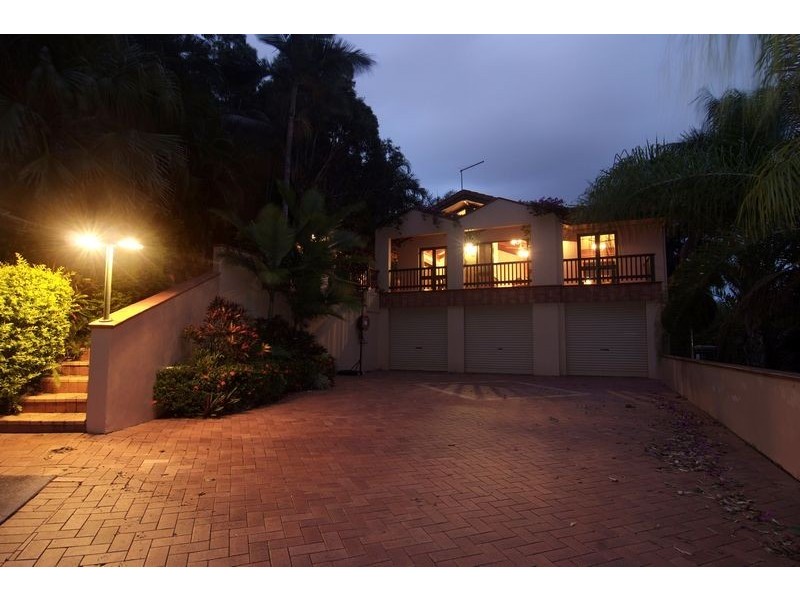 17 Amaroo Close, Smithfield QLD 4878