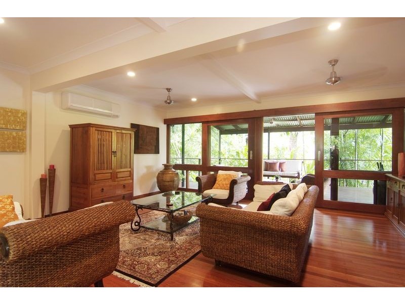 28  BELLEVUE CRESCENT, Edge Hill QLD 4870