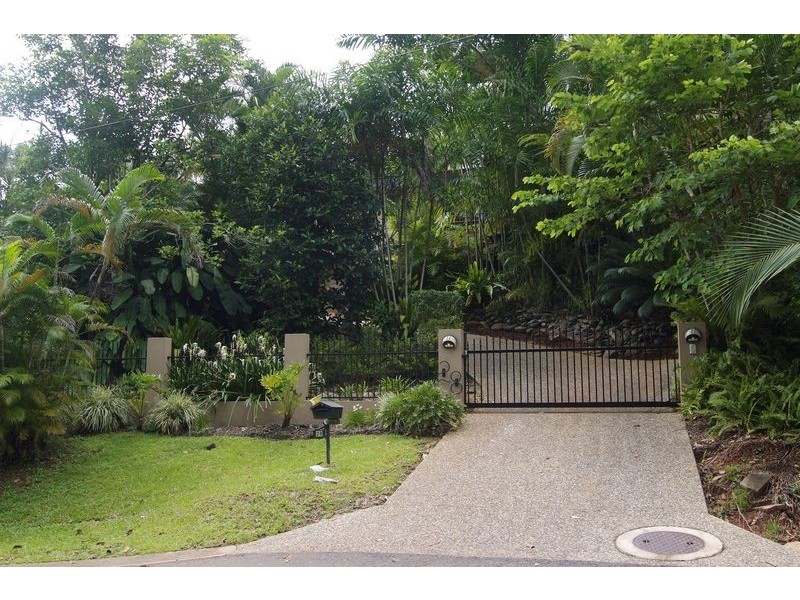 28  BELLEVUE CRESCENT, Edge Hill QLD 4870