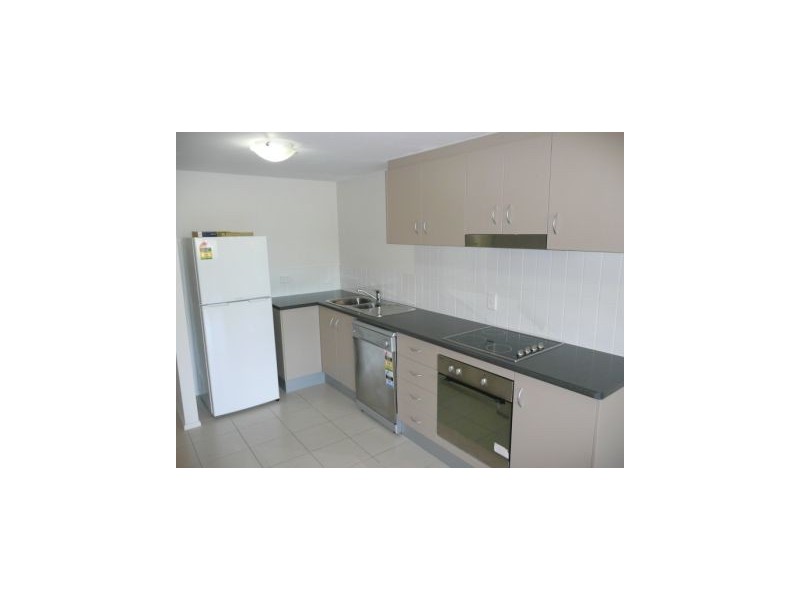 28/82-86 Martyn Street, Cairns QLD 4870