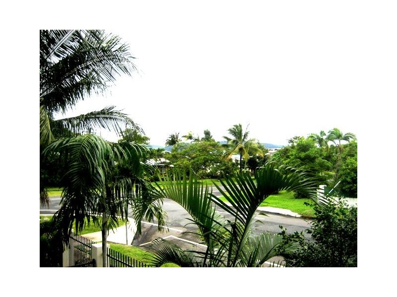 APT. 1 / 423 – 427 Draper Street, Parramatta Park QLD 4870